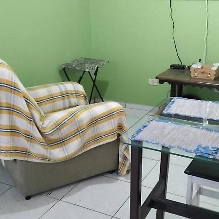 Casa Aconchegante Em Curitiba Hotell Eksteriør bilde