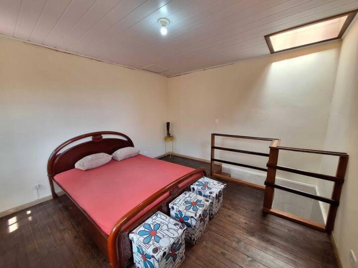 Casa Aconchegante Em Curitiba Hotell Eksteriør bilde