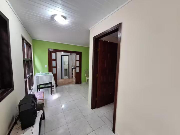 Casa Aconchegante Em Curitiba Hotell Eksteriør bilde